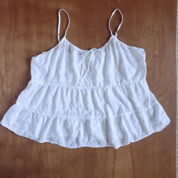 Old Navy White Tiered Sleeveless Top XL Embroidered Floral Cottage Boho Tie Neck - Picture 3 of 7